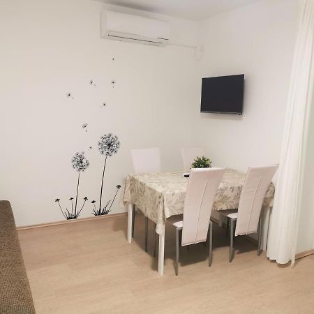 Lenka Apartments I Novalja Kültér fotó