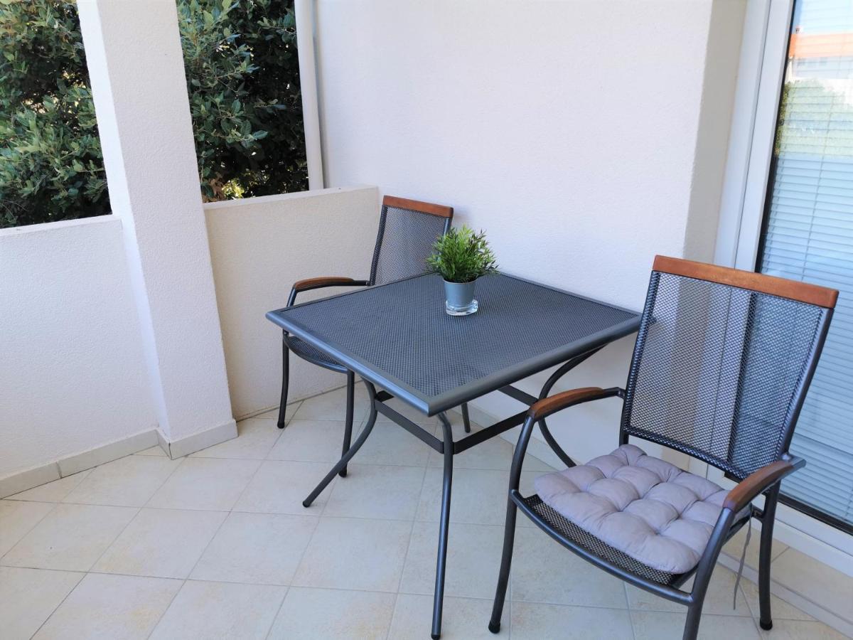 Lenka Apartments I Novalja Kültér fotó
