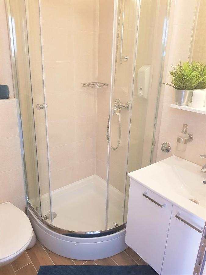 Lenka Apartments I Novalja Kültér fotó